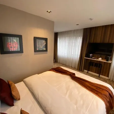 Hotel Nevv *