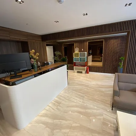 Hotel Nevv *